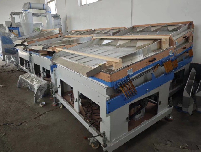 SEED CLEANING MACHINE READY SEED CLEANING MACHINE READY