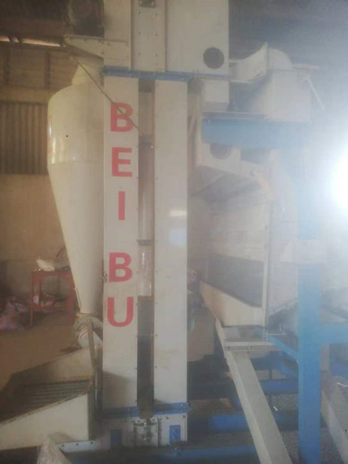 Soybean Cleaning Machine in Client's Warehouse-Hebei Beibu Machinery Technology Co.,LTD Soybean Cleaning Machine in Client's Warehouse-Hebei Beibu Machinery Technology Co.,LTD